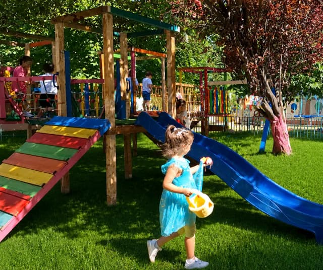 Activități creative pentru copii la grădinița Mica and Kids Popești Leordeni